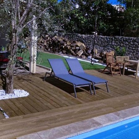 Velodrome F4 Dans Villa 5 Lits Parking Et Piscine Partagee Marselha Exterior foto