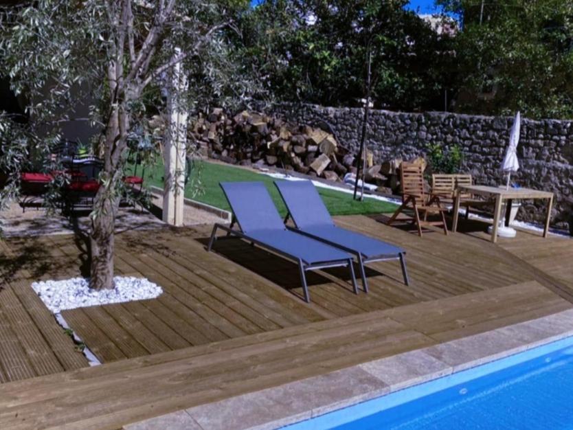 Velodrome F4 Dans Villa 5 Lits Parking Et Piscine Partagee Marselha Exterior foto